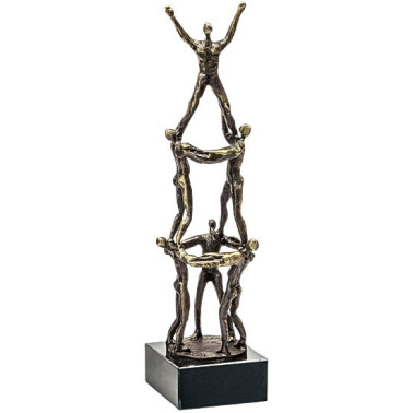 Gerard: Escultura "Juntos por el éxito"